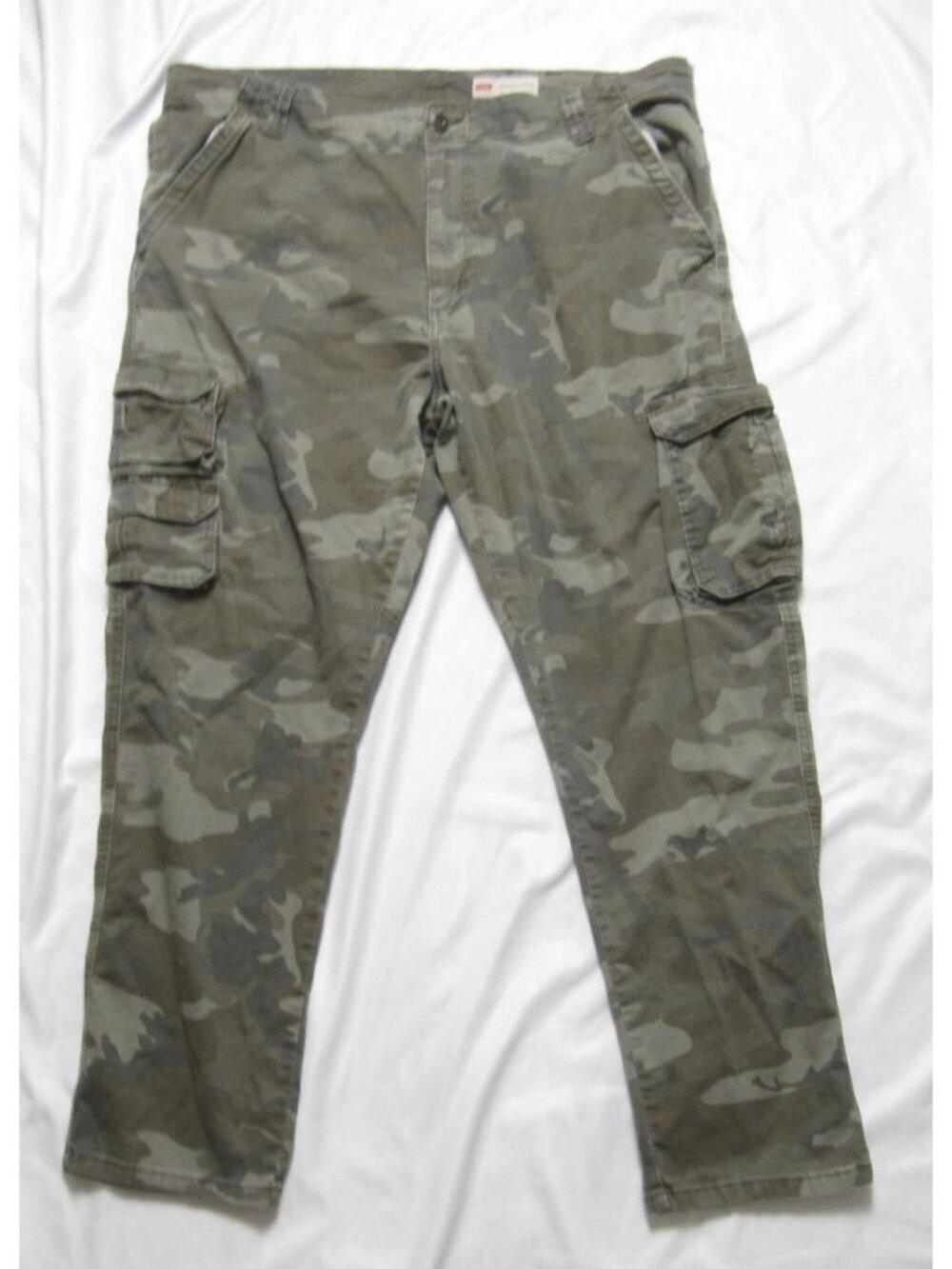 Wrangler Pants Men Regular Taper Indie Gorpcore Streetwear Camo Sz 40x30 (MP589)